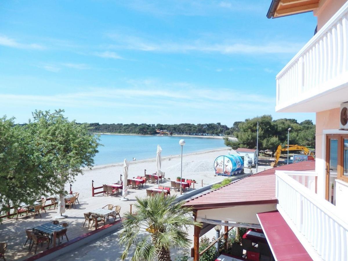 Apartments Mark - 10 M From Sea メドゥリン エクステリア 写真